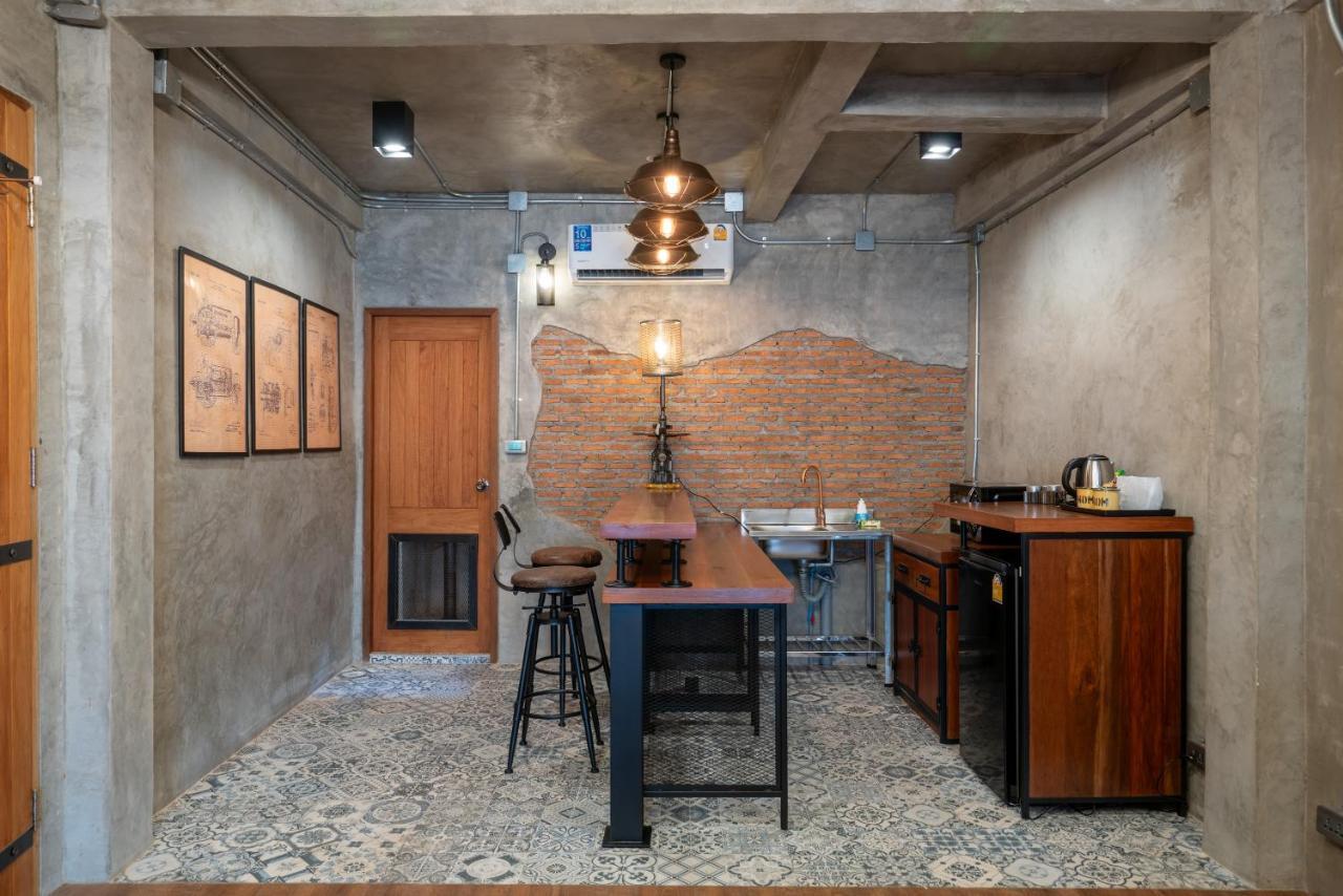 House Of Machine Boutique Hotel Bangkok Exterior photo