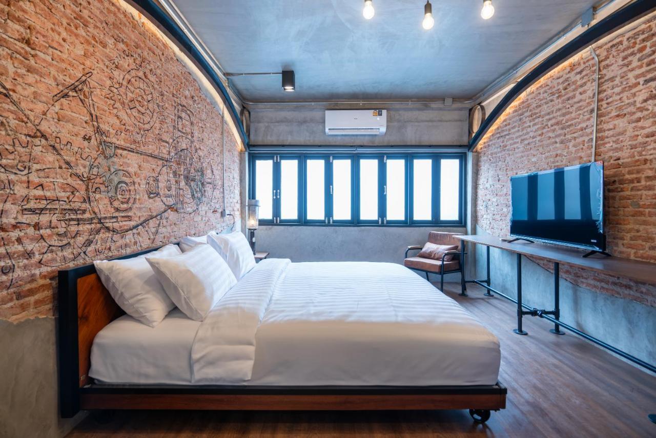 House Of Machine Boutique Hotel Bangkok Exterior photo
