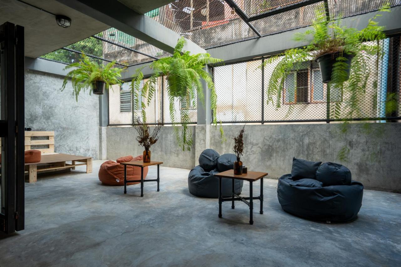 House Of Machine Boutique Hotel Bangkok Exterior photo