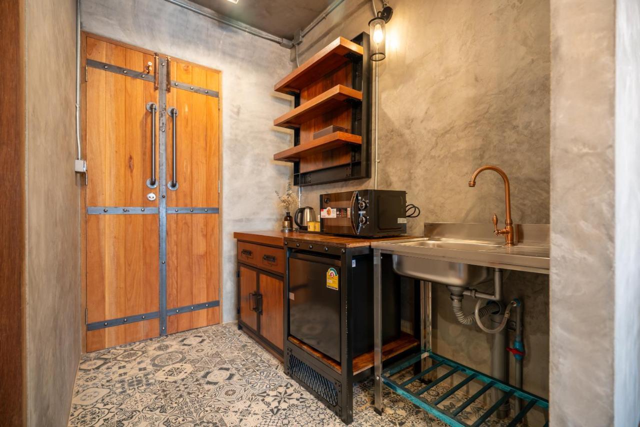 House Of Machine Boutique Hotel Bangkok Exterior photo