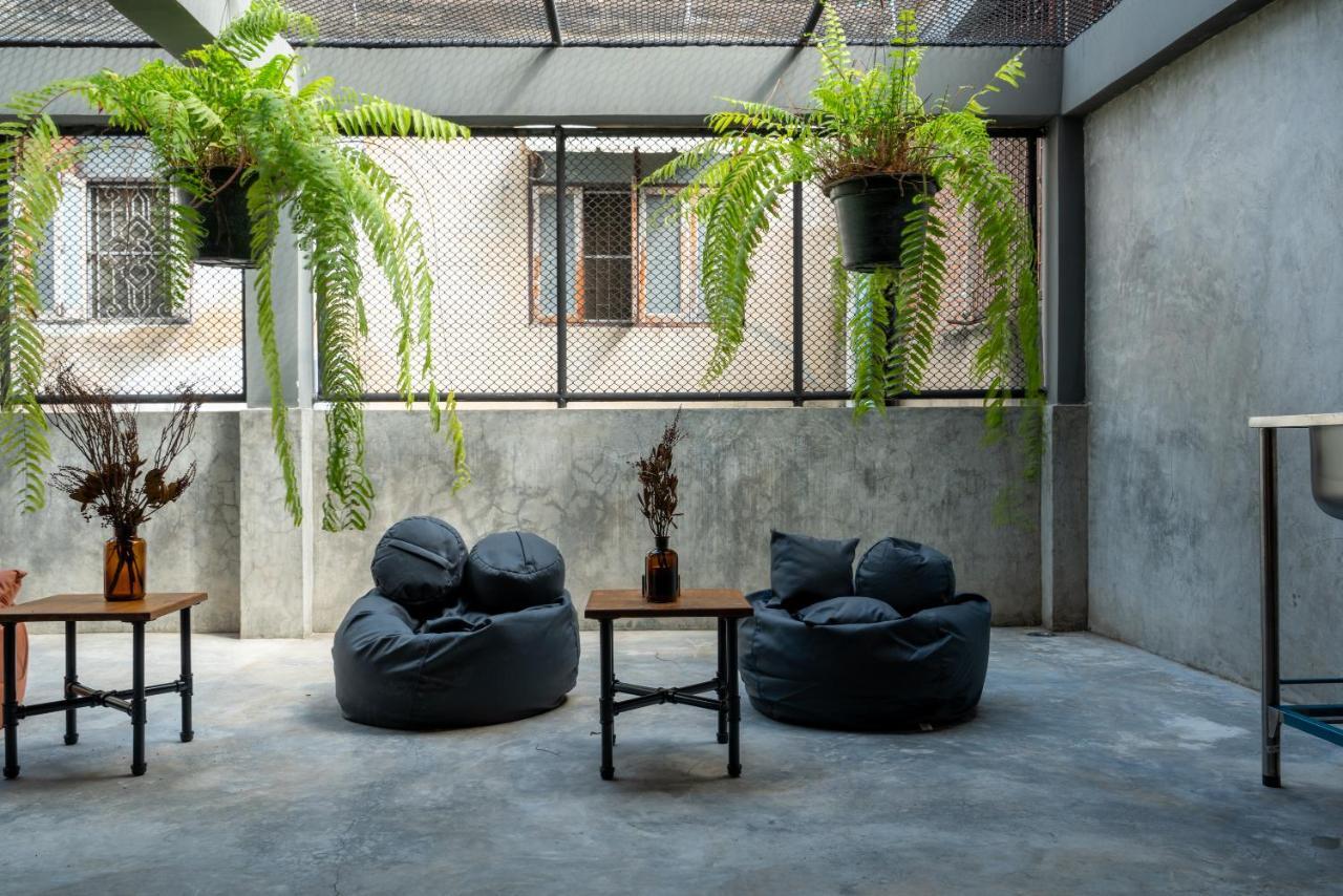 House Of Machine Boutique Hotel Bangkok Exterior photo