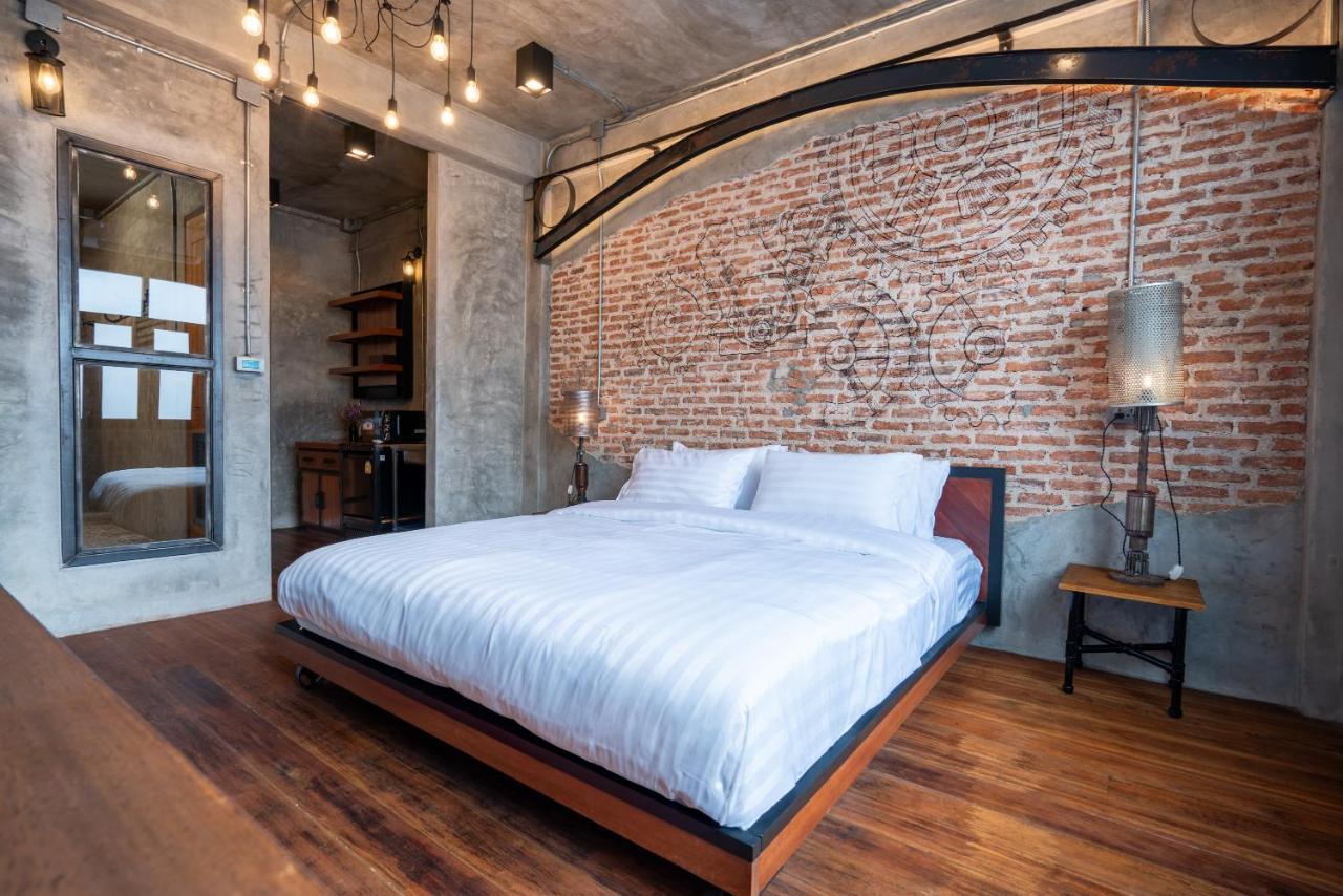 House Of Machine Boutique Hotel Bangkok Exterior photo