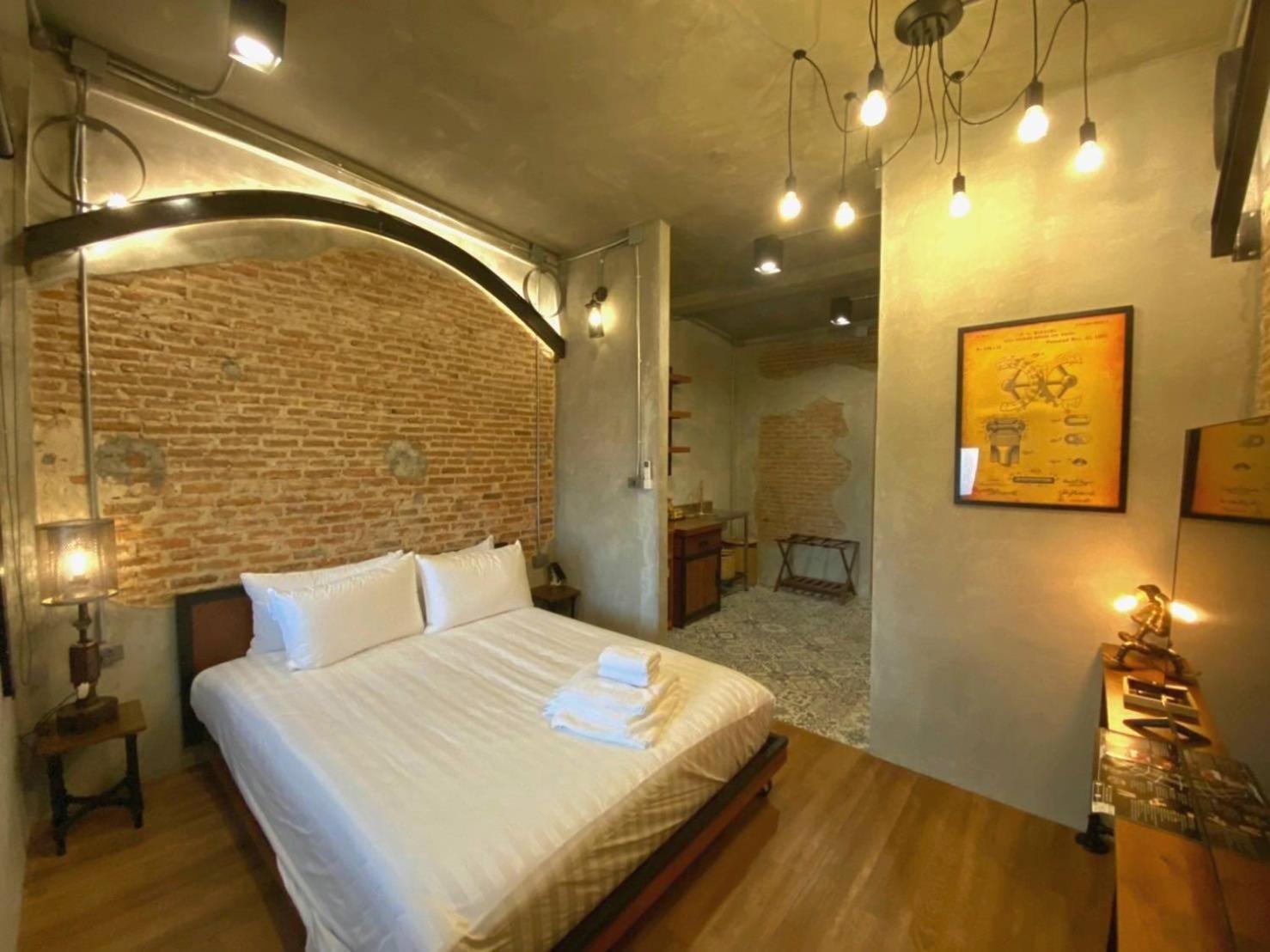 House Of Machine Boutique Hotel Bangkok Exterior photo